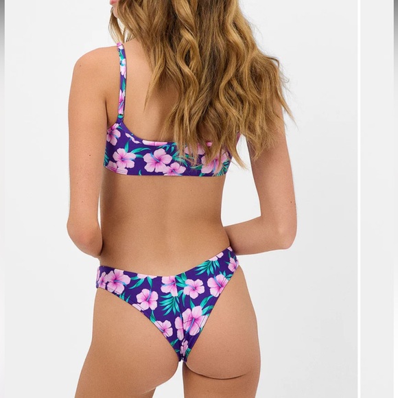 NWT Frankie’s Bikinis Katarina Shine Bikini Set - Picture 2 of 5